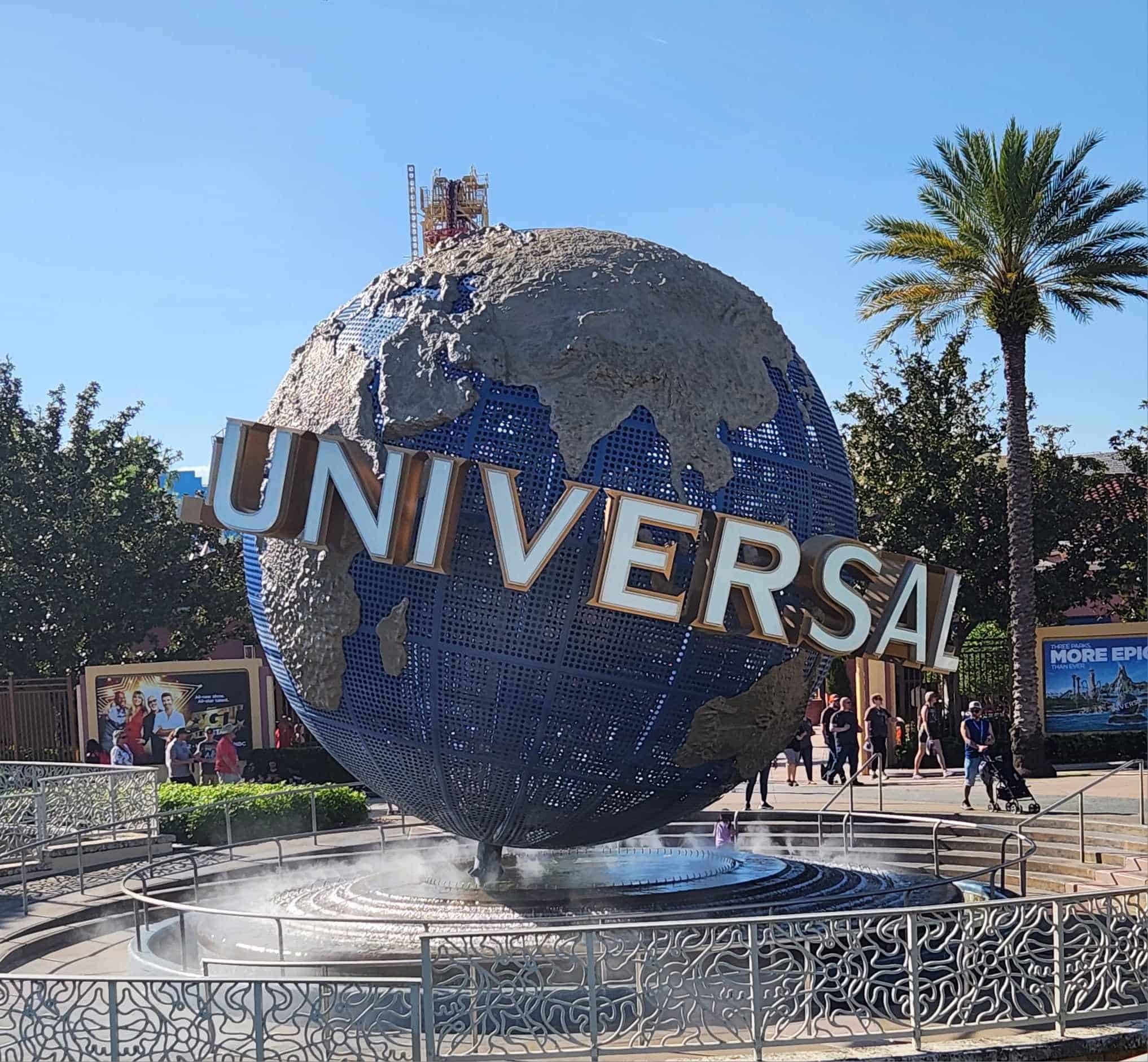 The sign at Universal Studios welcomes visitors.