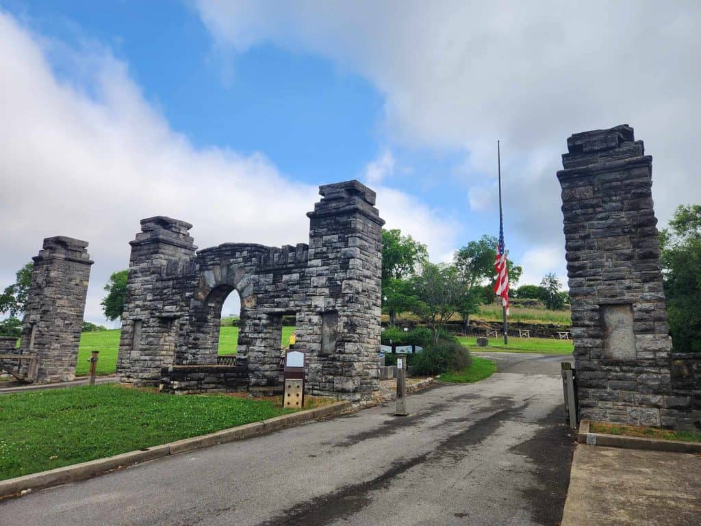 Tennessee has a long history which means there are so many fun historical facts about Tennessee.